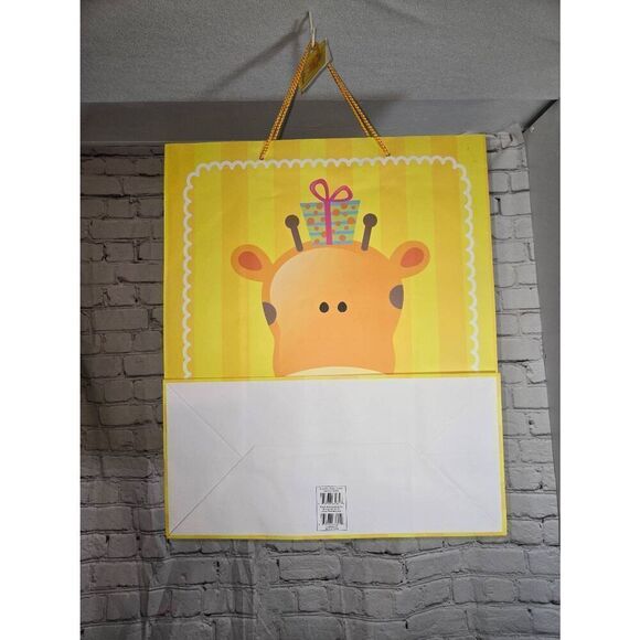 Any 20/$12 "Baby Shower" Yellow Baby Giraffe Party Gift Bag - Picture 2 of 2